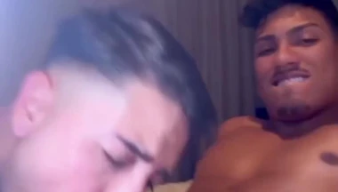 Nunes e Paz Bi Scene